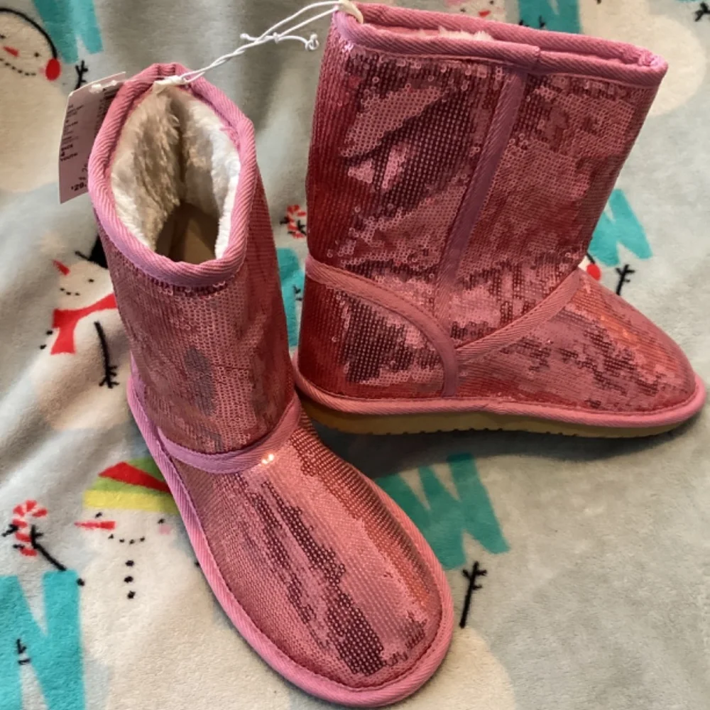 New Girl Pink Sparkle Boots Size 4 Sequins Flat Lined Valentines